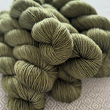 Luxe Yarn - Olive Semi Solid