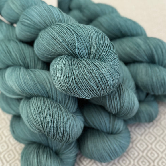 Simply Sock Yarn - Pacifica Semi Solid