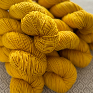 Luxe Yarn - Canary Semi Solid