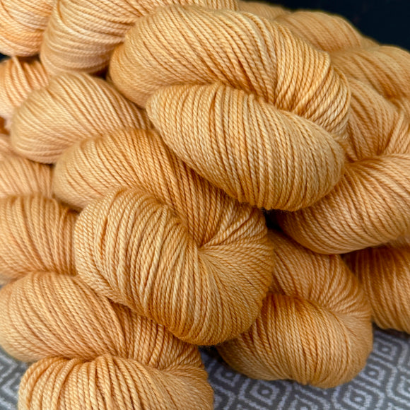 Dreamy DK Yarn - Apricot Semi Solid