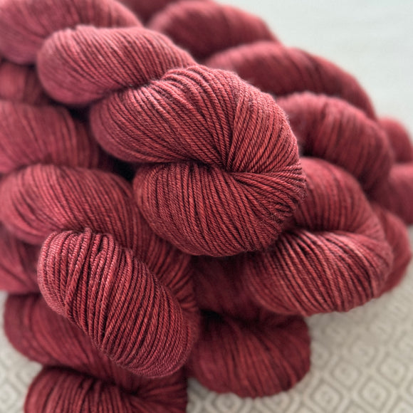 Luxe Yarn - Garnet Semi Solid