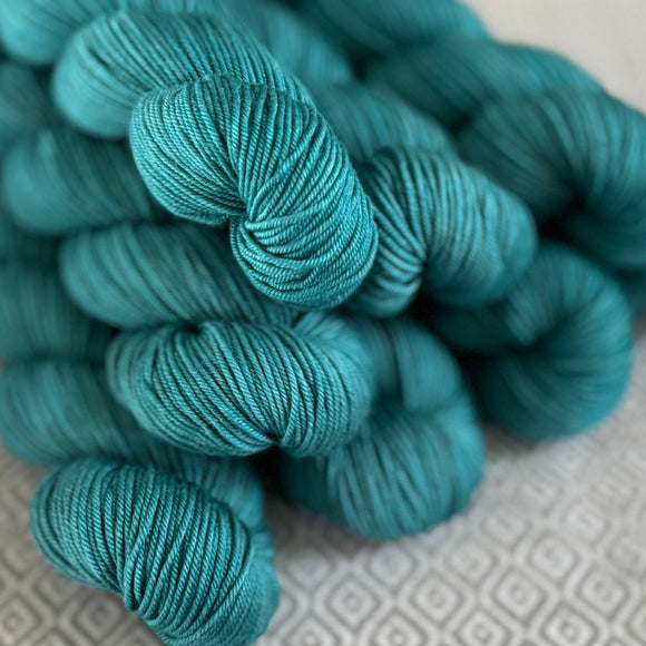 Luxe Yarn - Aegean Semi Solid