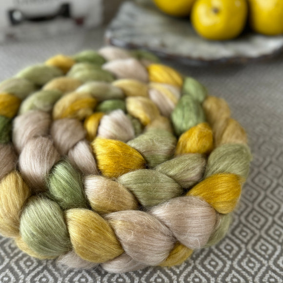 Camel Silk Roving - Daisy
