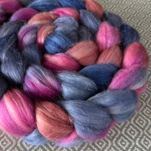 Merino Camel Silk Roving - Morning Glory