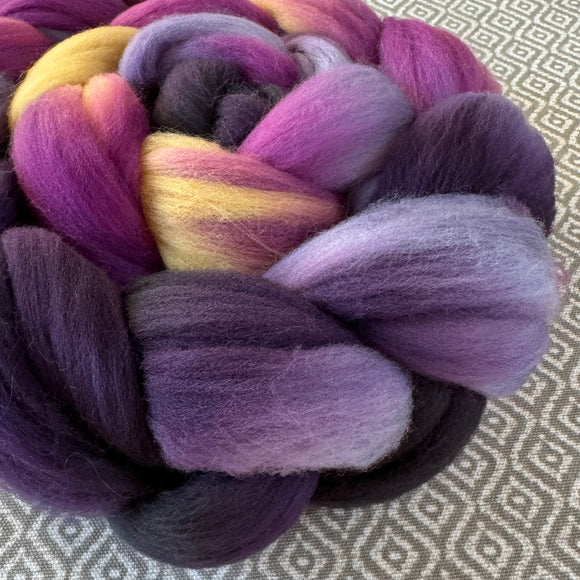 Targhee Wool Roving - Gladiolus