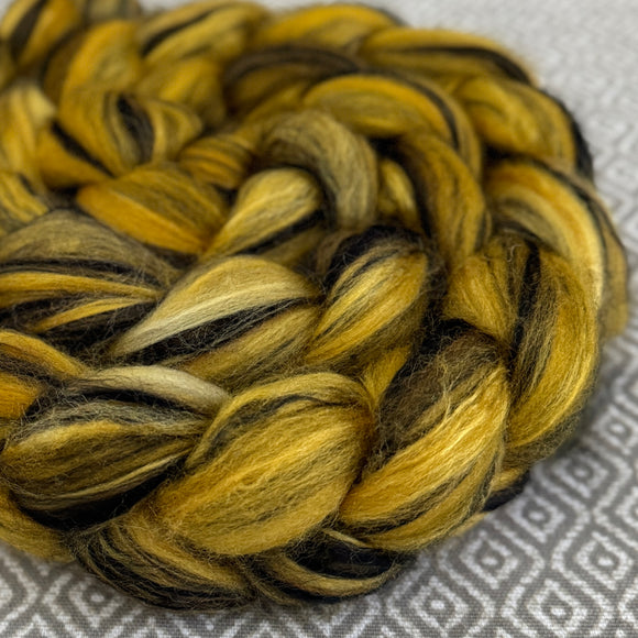 Polwarth Black Bamboo Silk Roving - Yellow 481 - OOAK