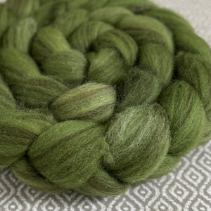 Heathered BFL Roving - Green #485 - Semi-Solid - OOAK