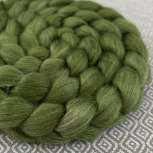 Merino Yak Silk Roving  - Green 489 - Semi Solid - OOAK