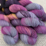 Heartland Worsted Weight Organic Merino Yarn - August Birth Flower - Gladiolus