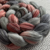 Glitter Roving - Carnation - Gold