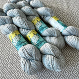 *Limited Edition* DK Lovely Linen Yarn - Powder