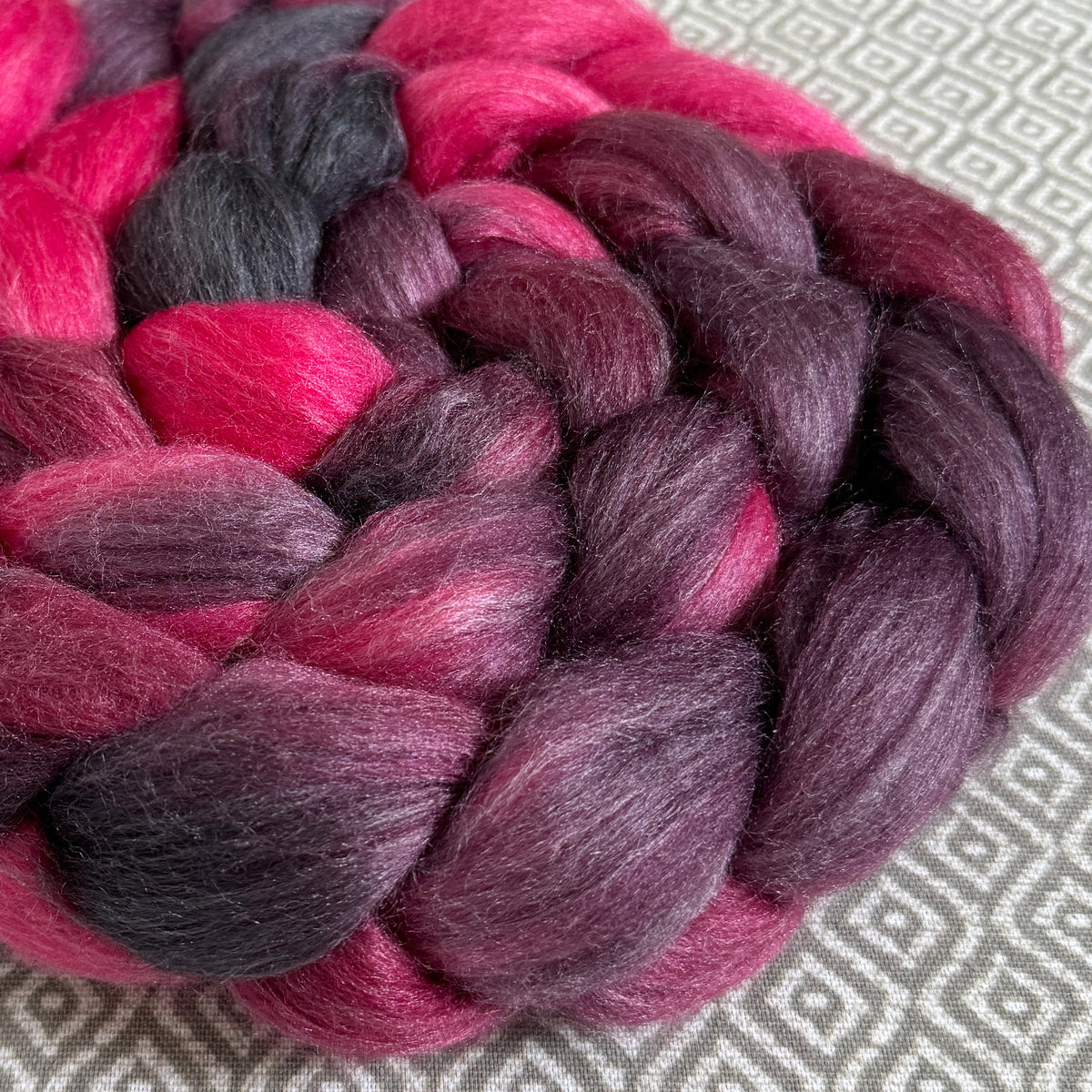 Merino Bamboo Silk Roving - Roses – Greenwood Fiberworks