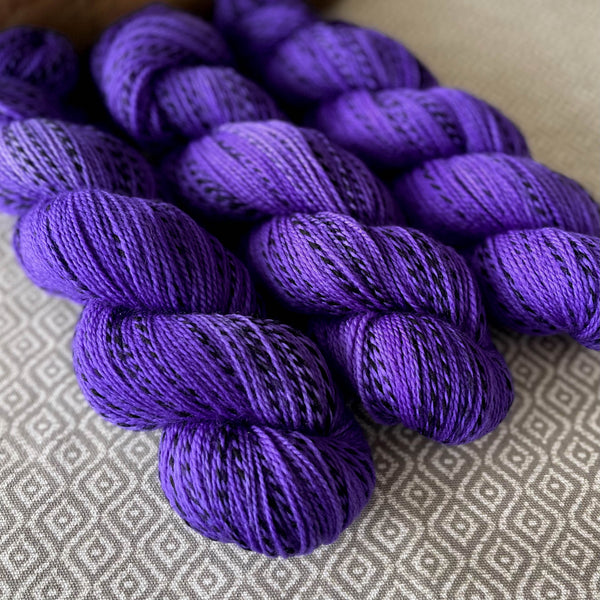 Zippy Fingering Weight Yarn - Amethyst Semi Solid – Greenwood Fiberworks