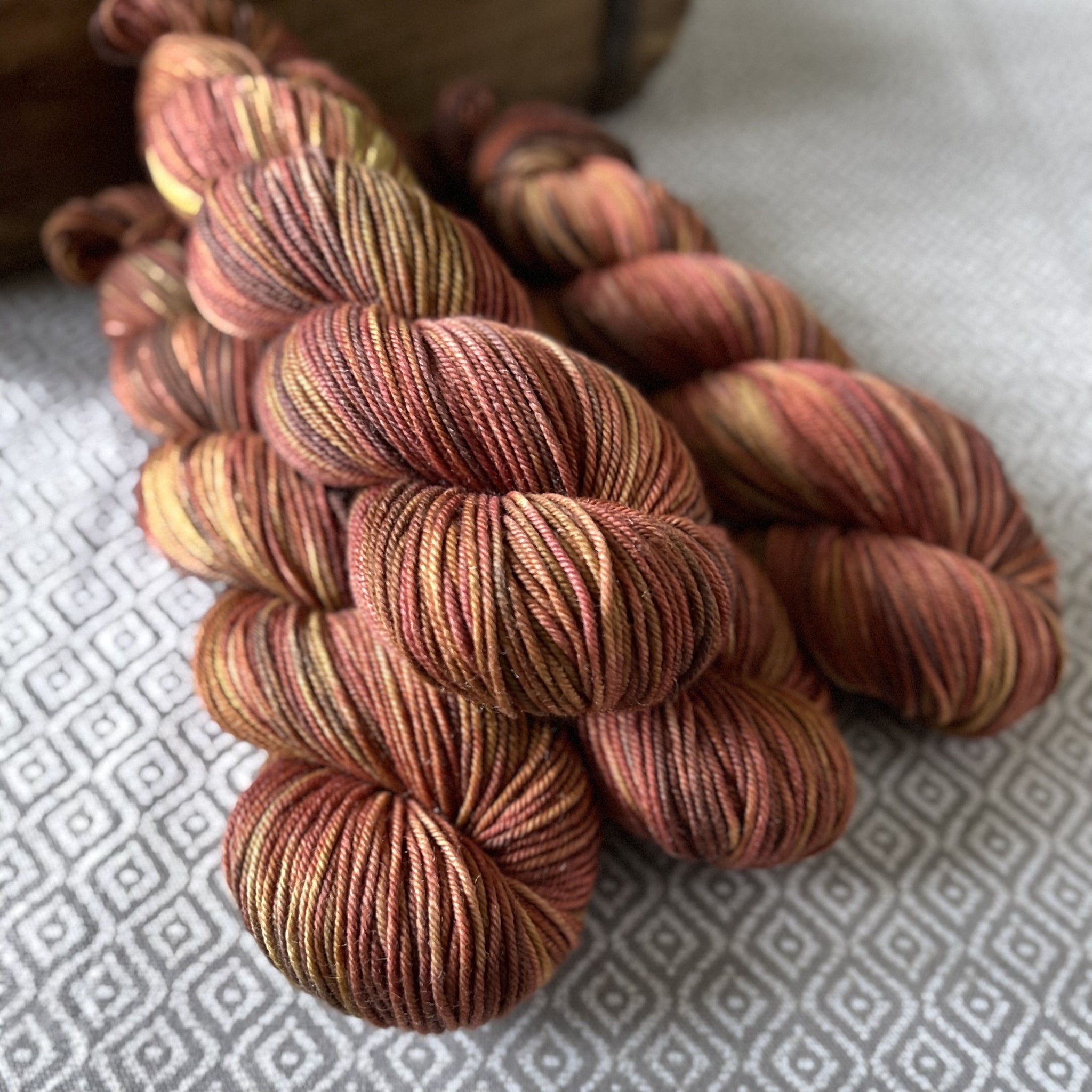Fire Color Yarn Luxe Yarn - Autumn Flame – Greenwood Fiberworks