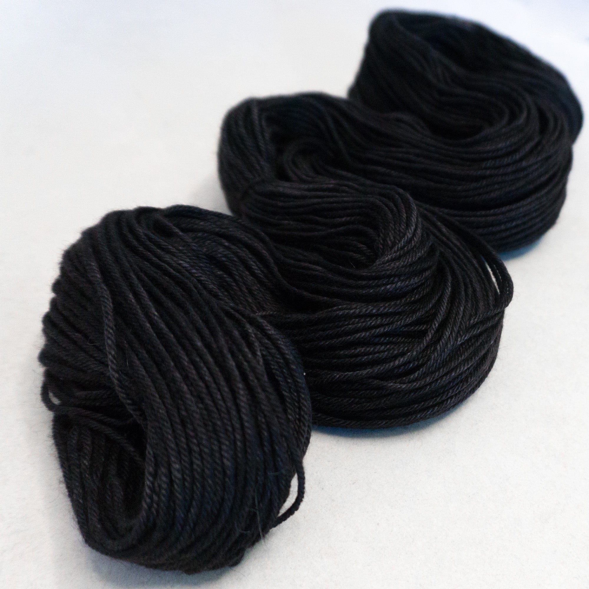 DK Yakity Yak Yarn - Black Semi Solid – Greenwood Fiberworks