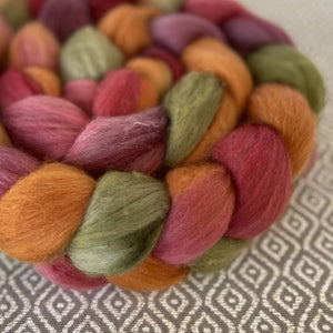 Polwarth Mulberry Silk Roving - Grapevine