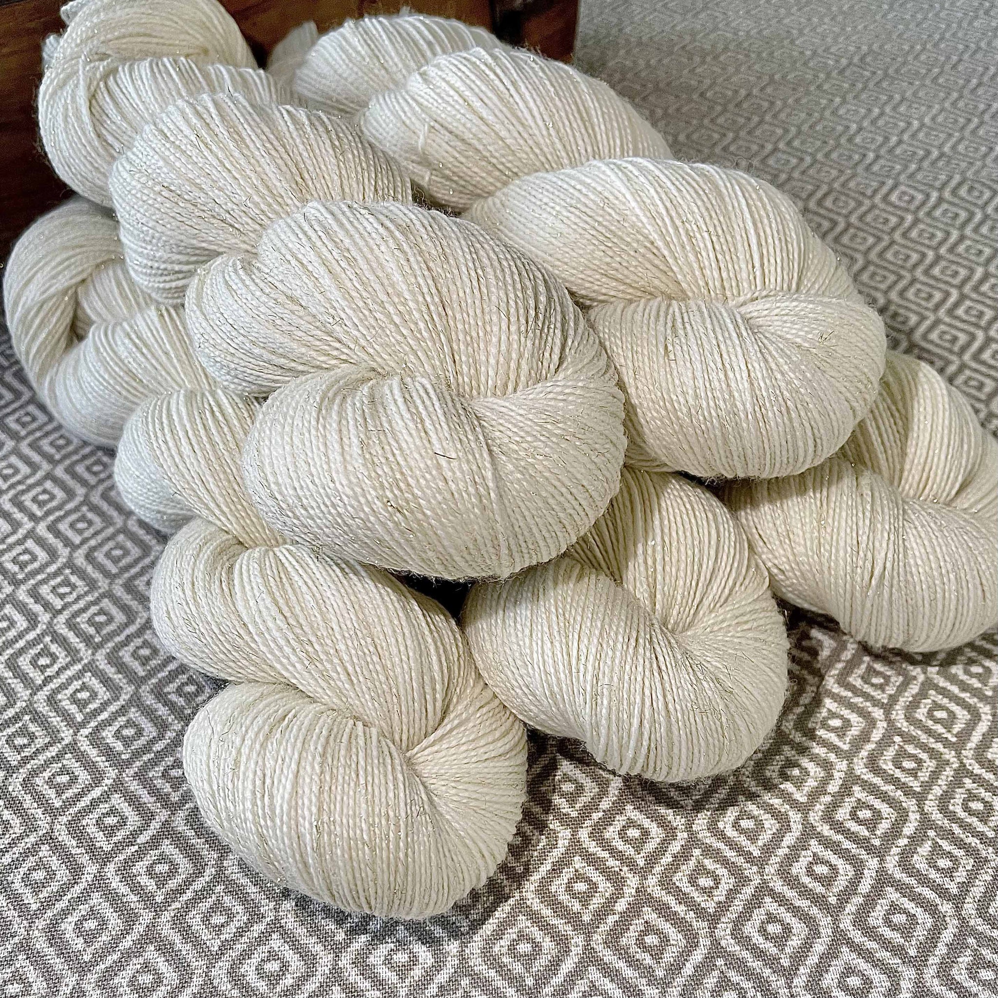 Natural Wool Yarn, Blue Thin Wool Yarn for Crocheting Weaving, 100
