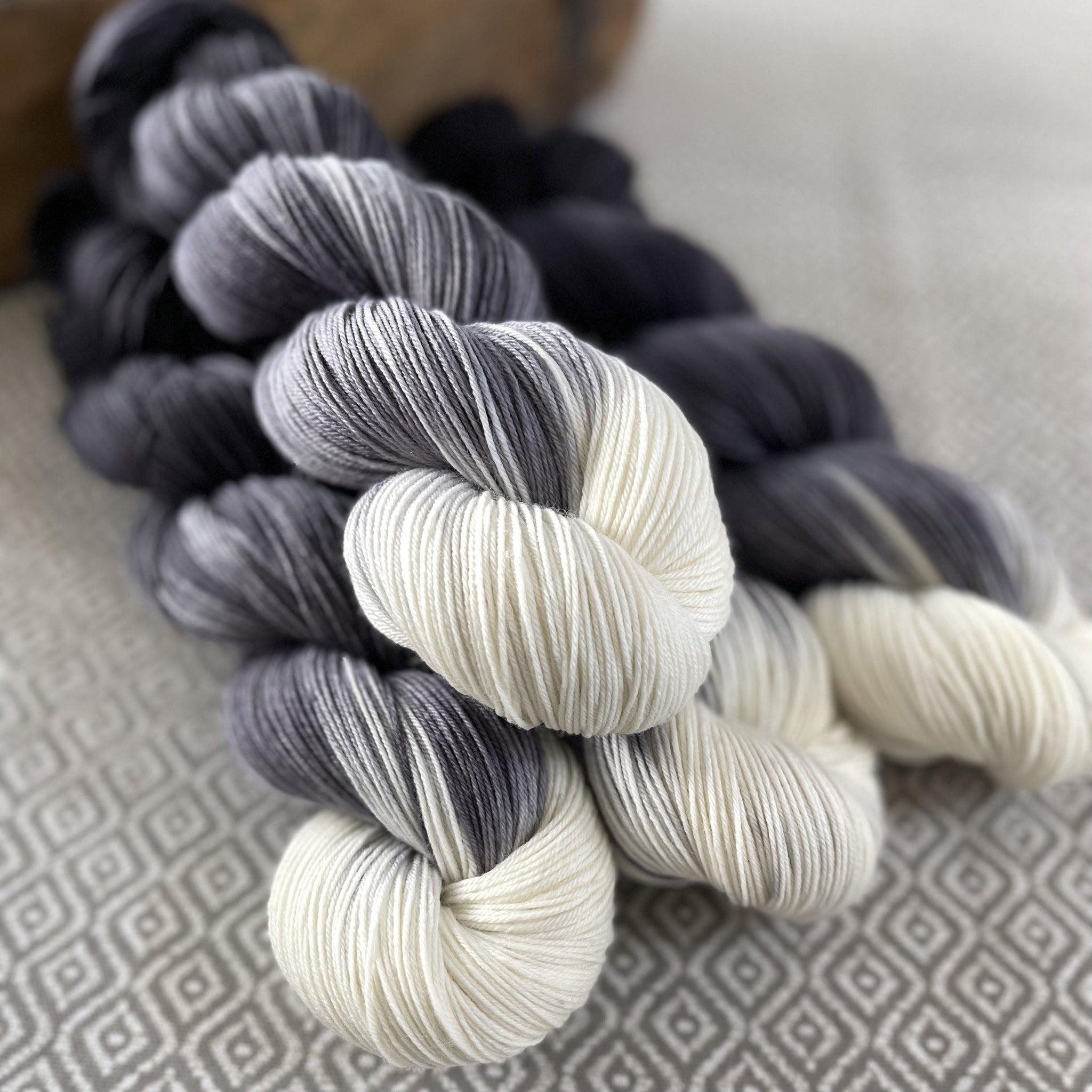 Speckled yarn cakes, 25% off