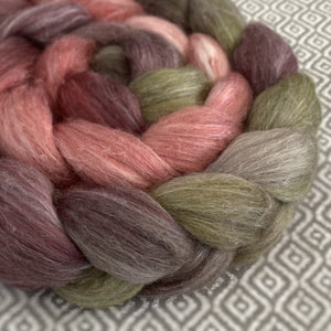 Pearl Blend Roving - Paper Roses