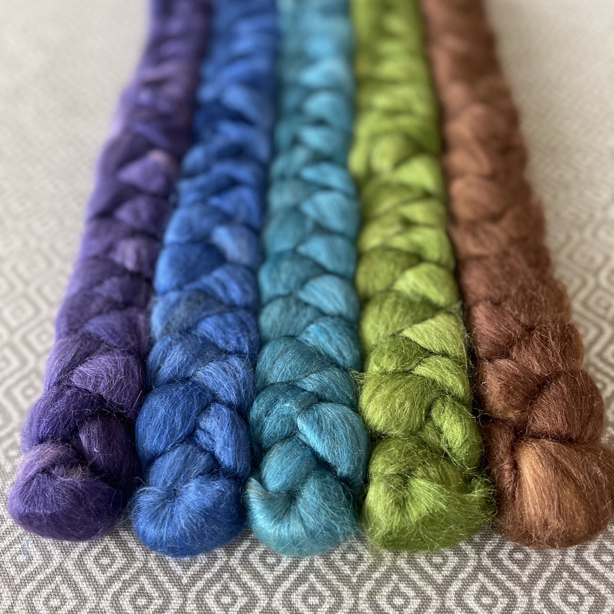 Camel Silk Roving - Peacock - Bundle – Greenwood Fiberworks