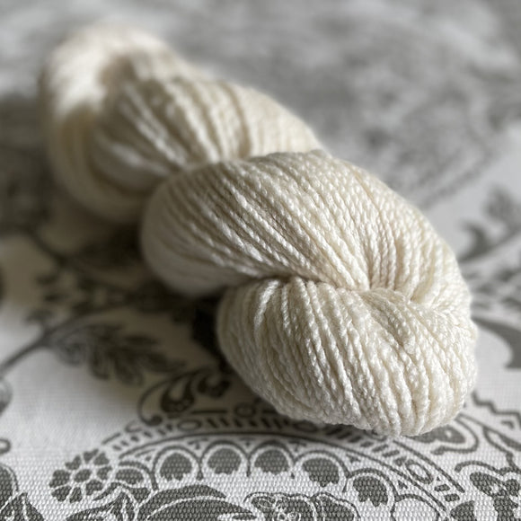Pearl Blend Yarn Worsted Weight - Natural