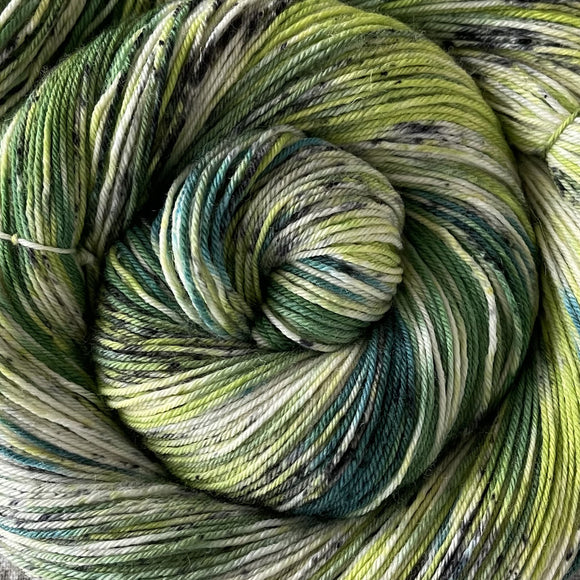 Yarn Bundle Synthetic Variegated - Blues and Green with White – Lucky  DeLuxe Fabrics
