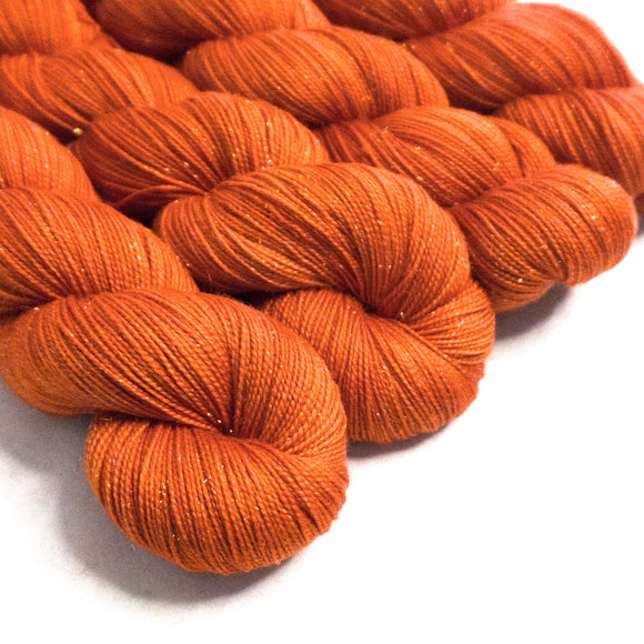 Simply DK Yarn - Mint Semi Solid – Greenwood Fiberworks